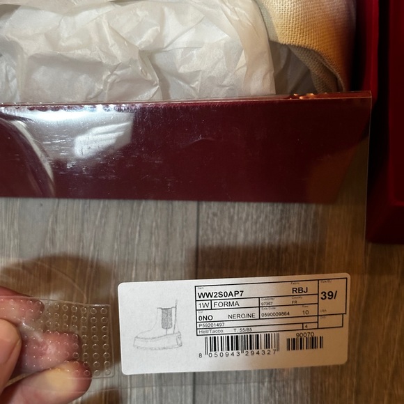 Valentino V logo platform boots - Picture 2 of 13